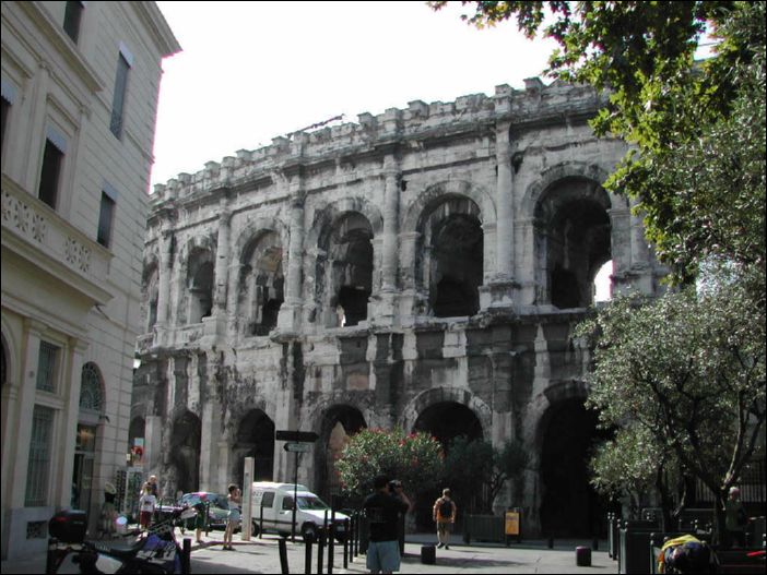 070- les arenes